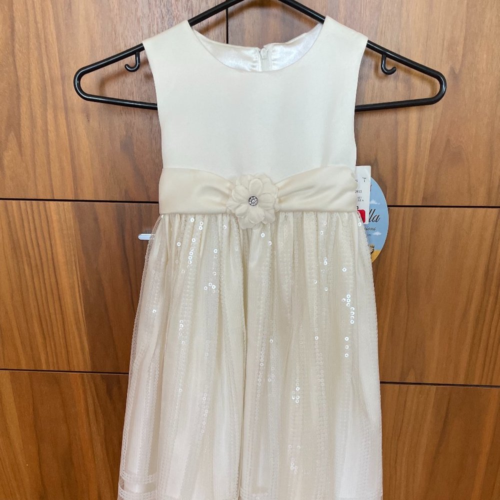 Cinderella Flower girl dress in ivory. Size 4T